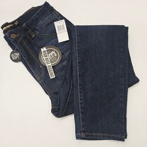 DOLLHOUSE~Lilly High Waist Curvy Skinny Jeans Juniors Size 15 NWT